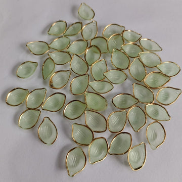 Acrylic petals for flower