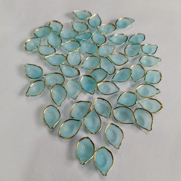 Acrylic petals for flower