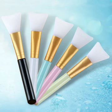 Silicone brush for resin