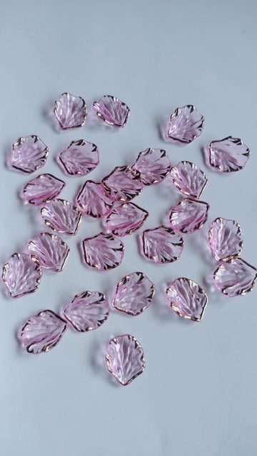 Acrylic leaf petals