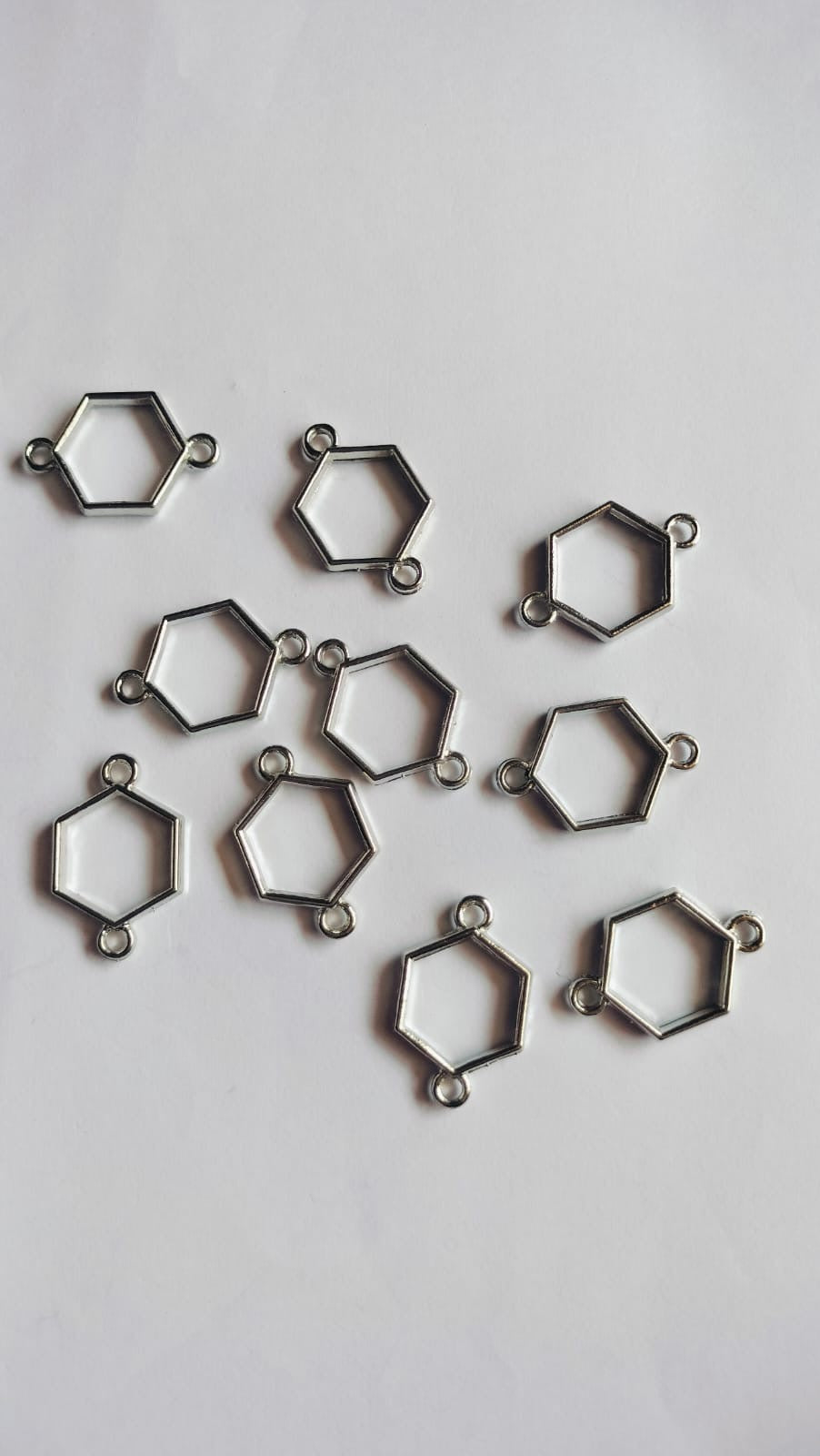 Rakhi bracelet bezel hexagon