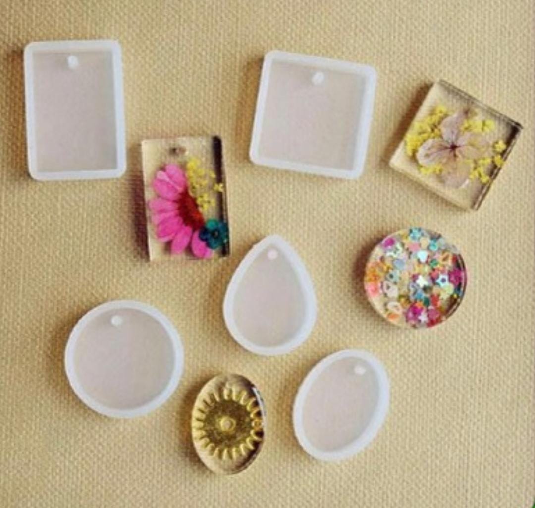 5 pieces pendent mould set