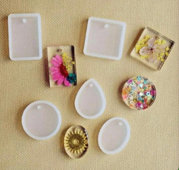 5 pieces pendent mould set