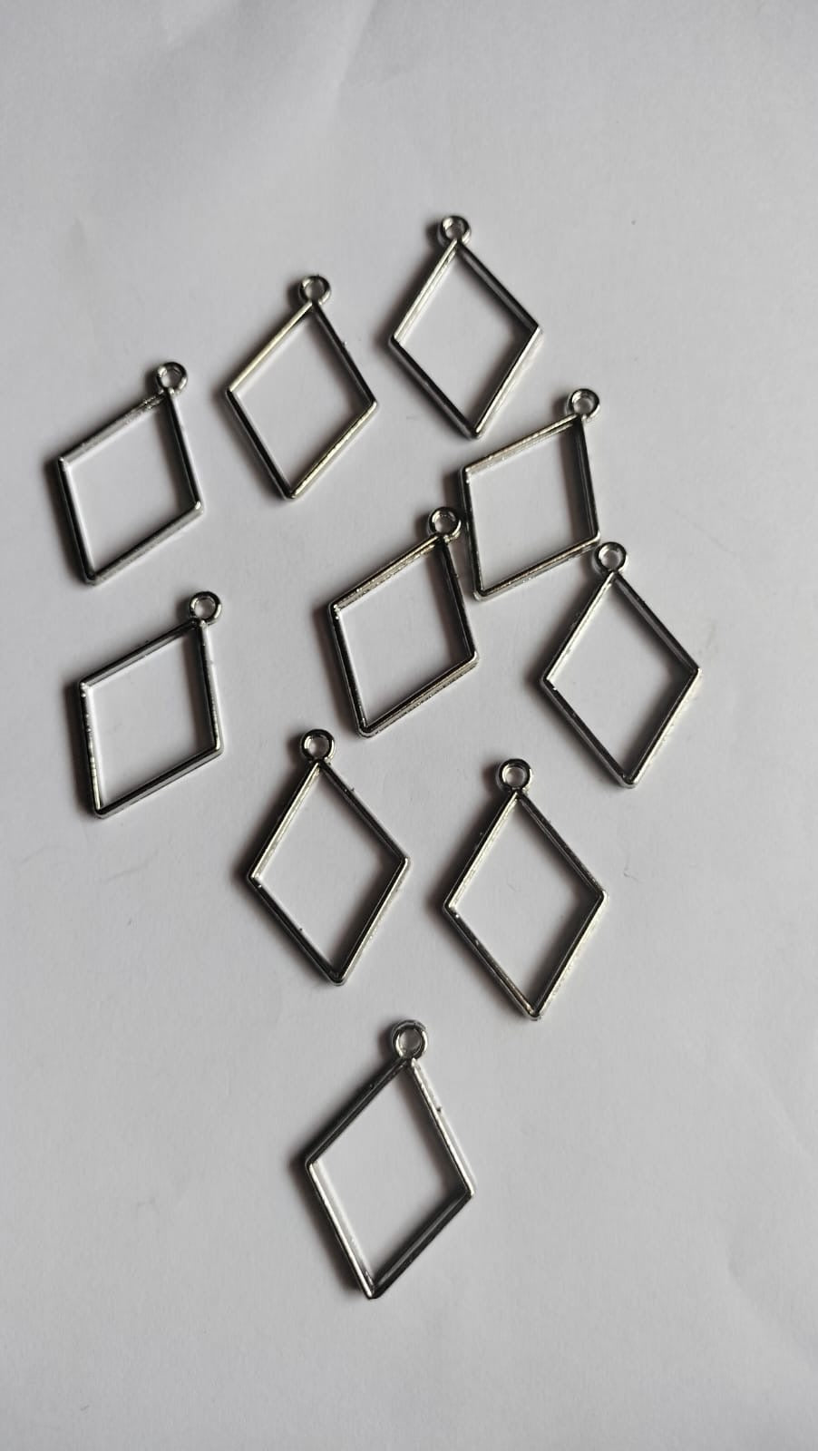 Pendant bezel pack