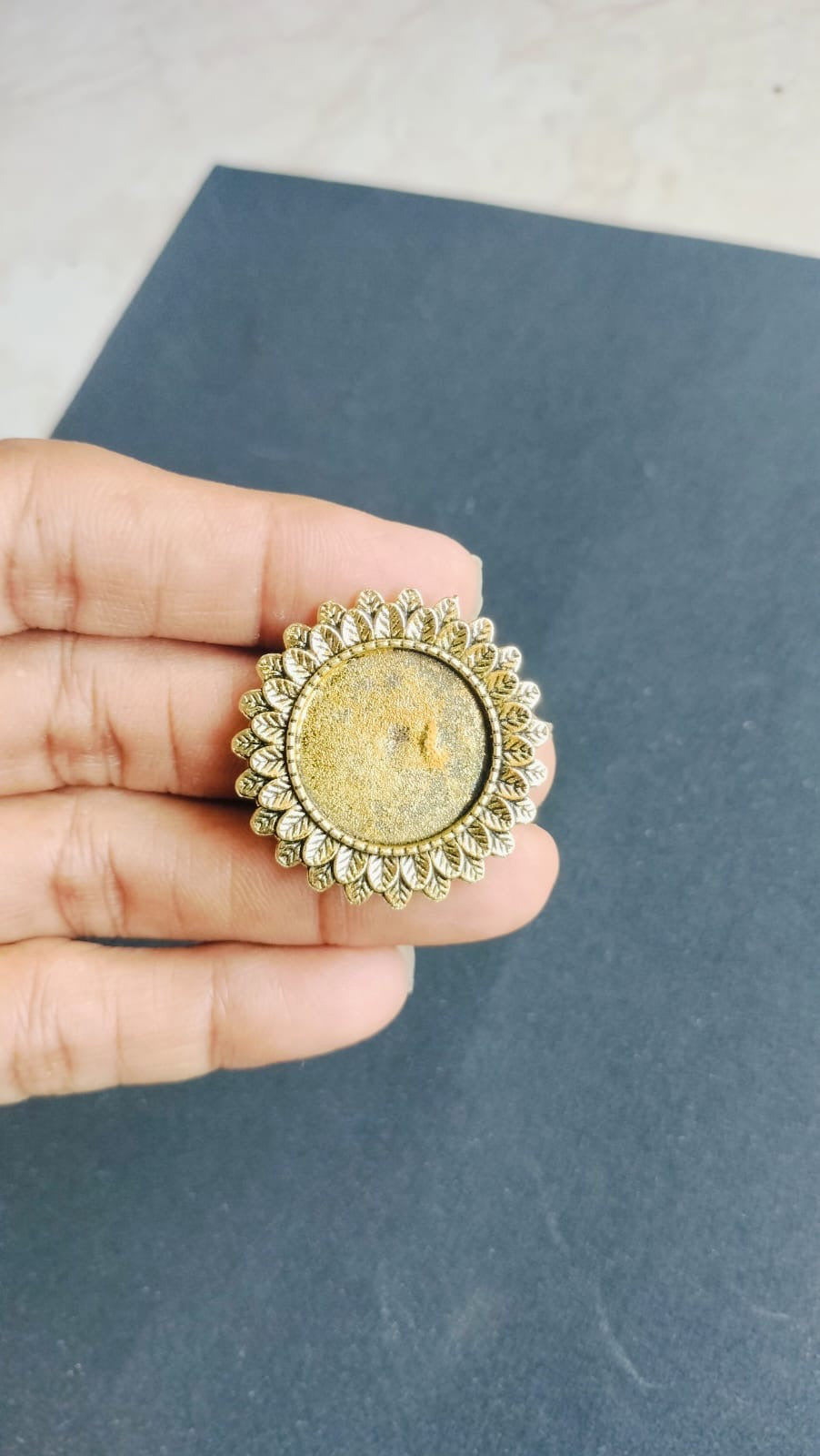 Finger  ring