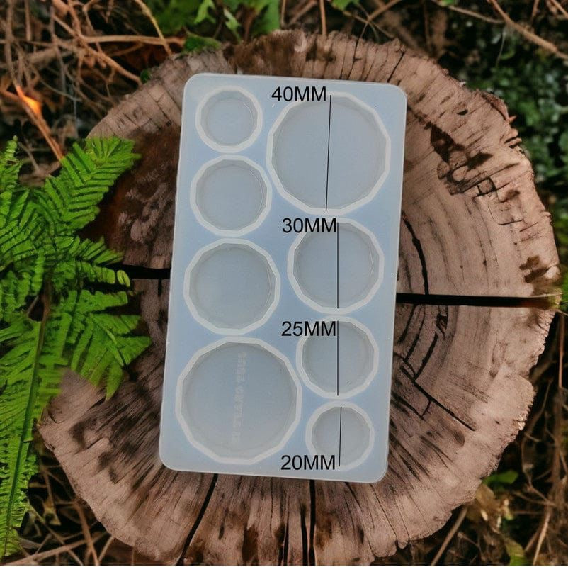 Diamond cut jewelry or rakhi mould