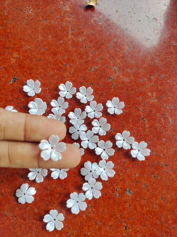 White  flower beads