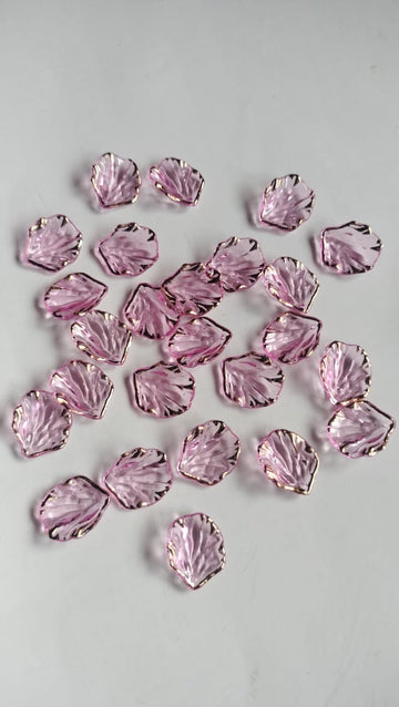 Acrylic leaf petals