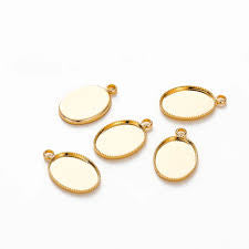 Oval  pendent bezel