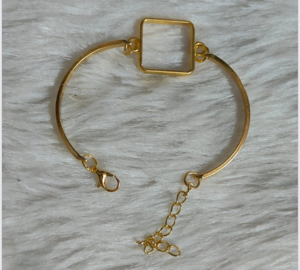 Resin Bracelet Base golden