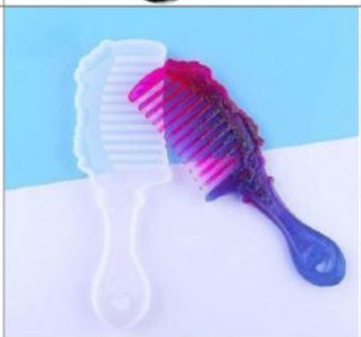 Comb mould