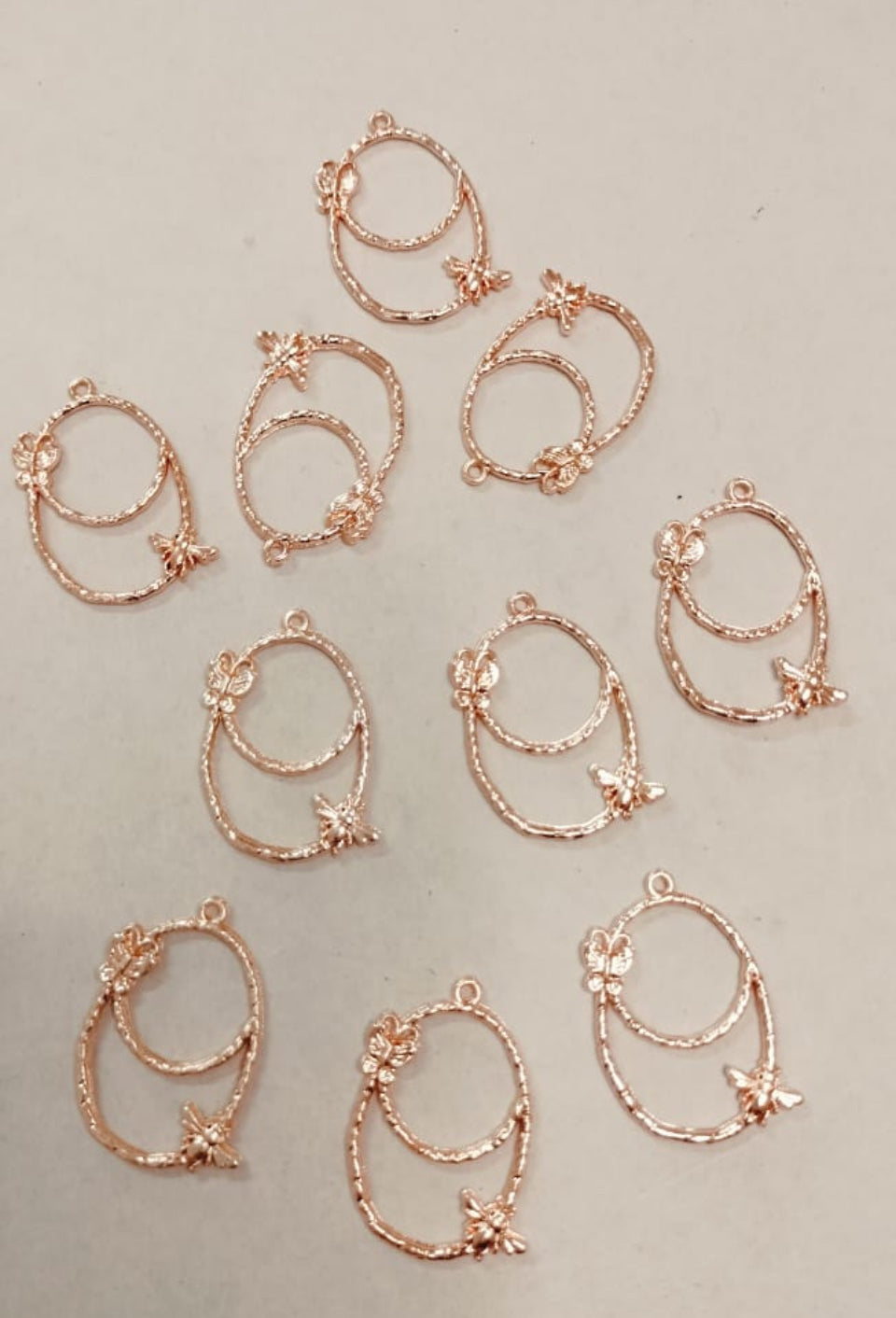 Rose gold bezel