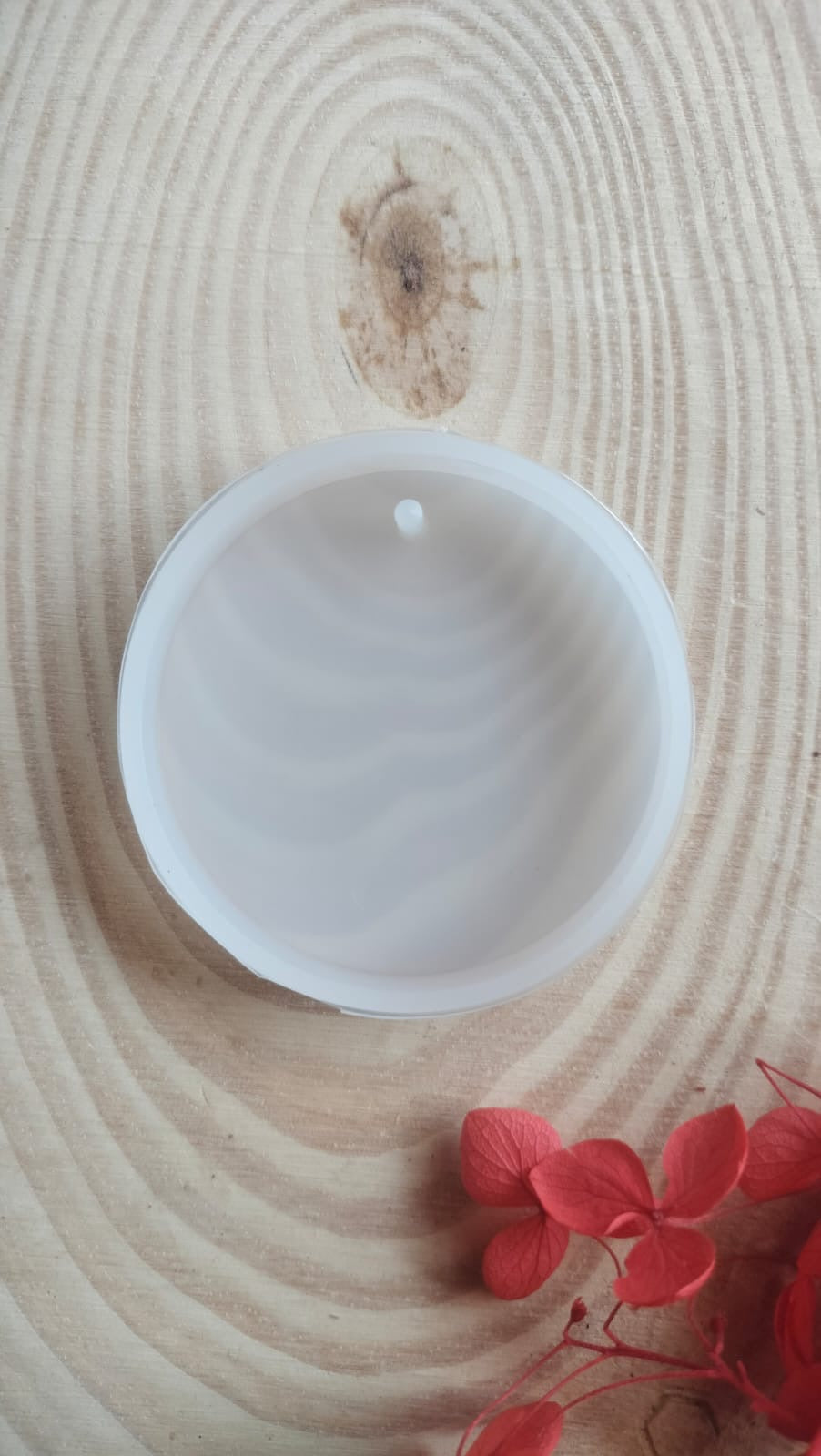 round 2 inch keychain mould