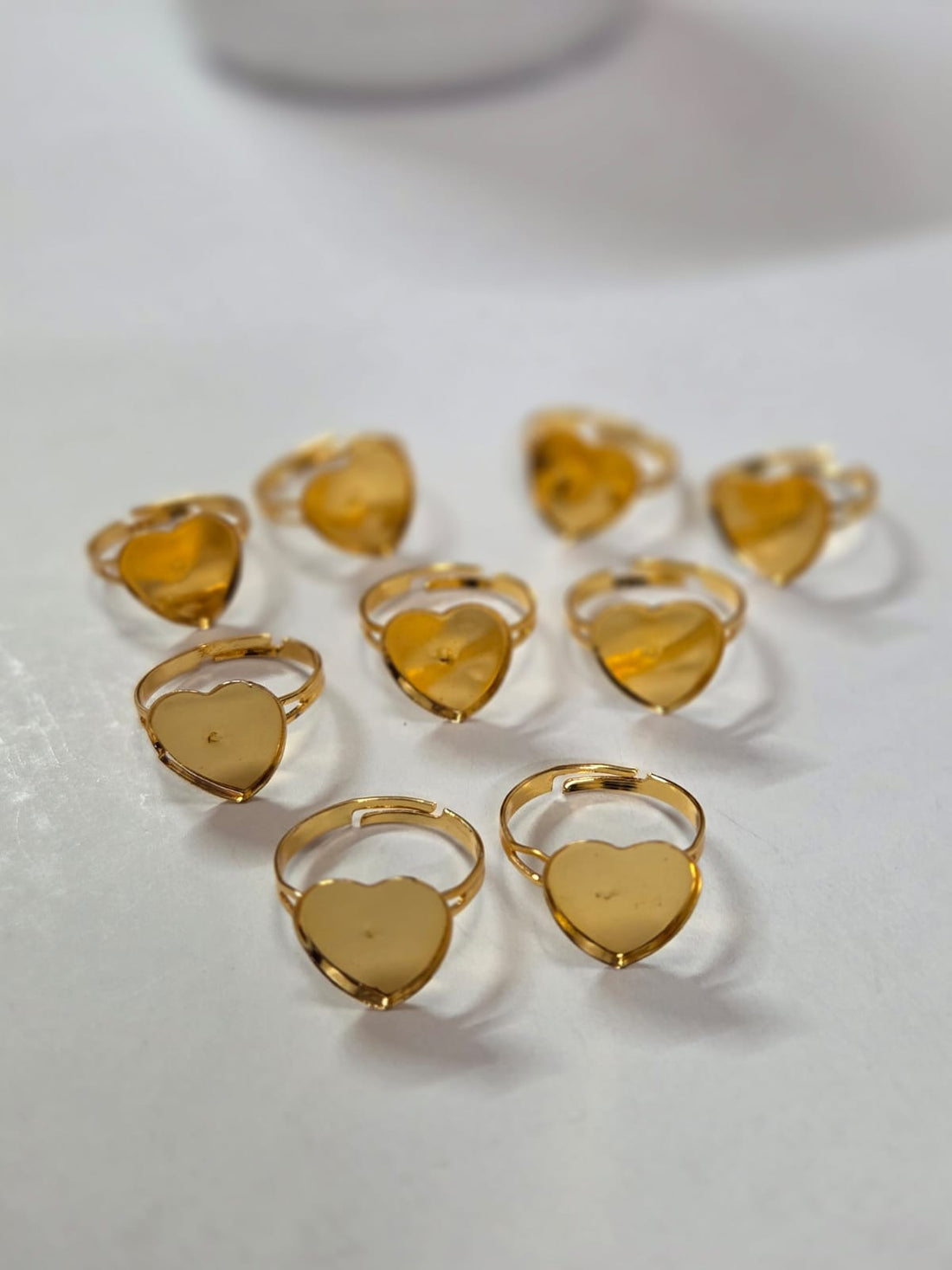 Finger ring bezel golden heart