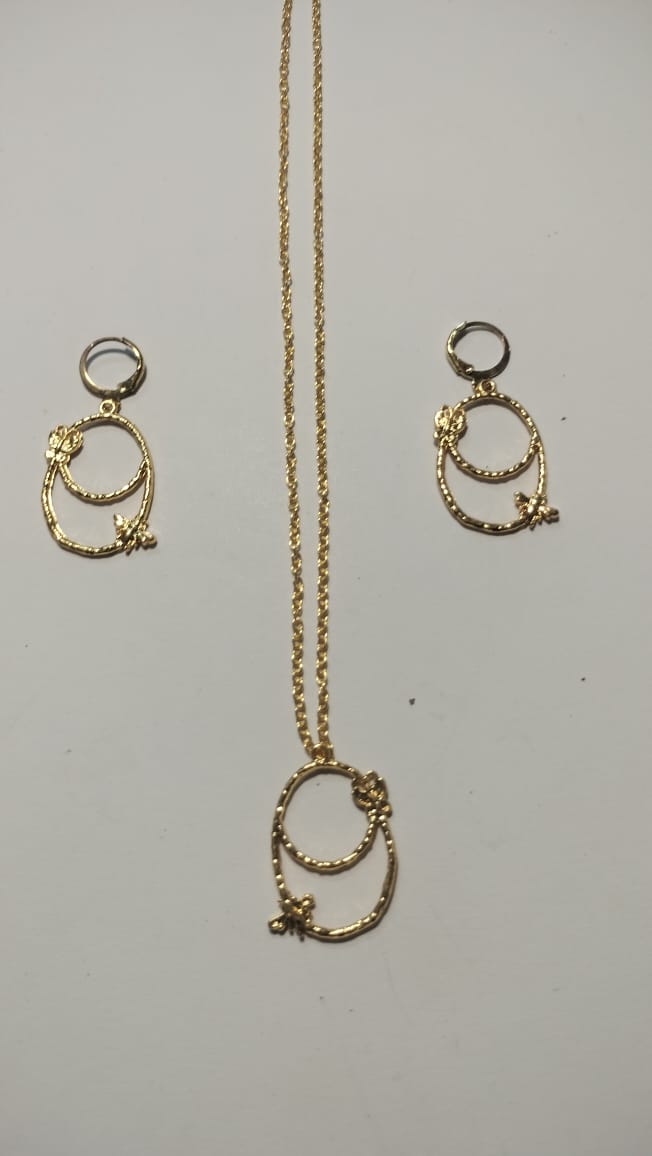 Earring Pendant Bezel Set Golden