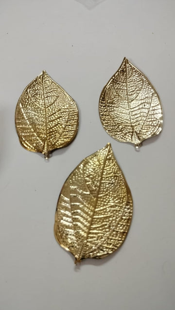 Metal leaf pack