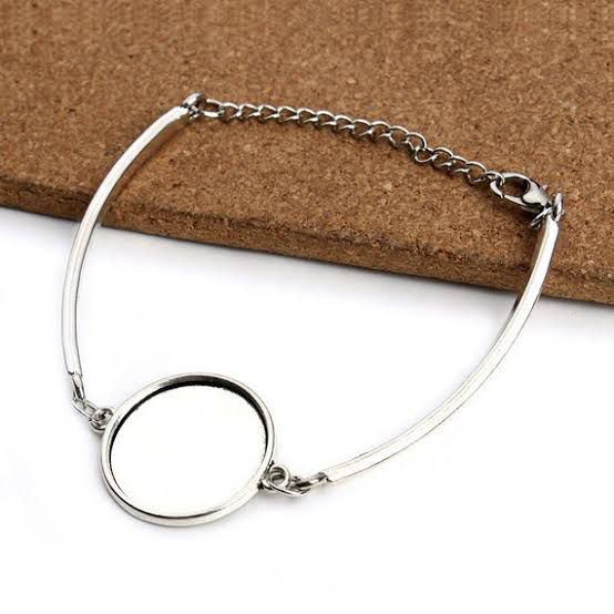 Bracelet base for resin