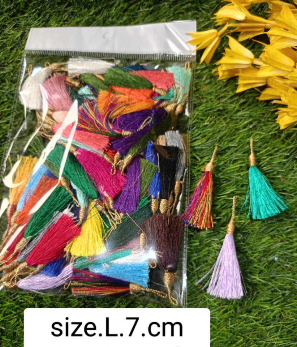 Thread tassels
